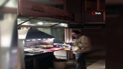 Kokoreççi görünümlü gece kulübüne polis baskını kamerada