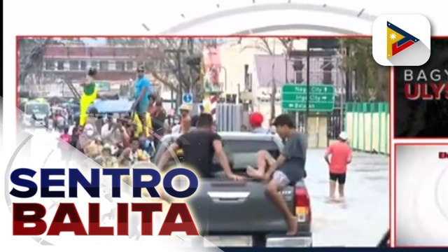 Iba't ibang gov't agencies, nagsagawa ng rescue ops sa mga stranded na pamilya