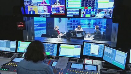 Emmanuel Macron : "Profitez du confinement après vous bosserez 137 heures par semaine" (Canteloup)