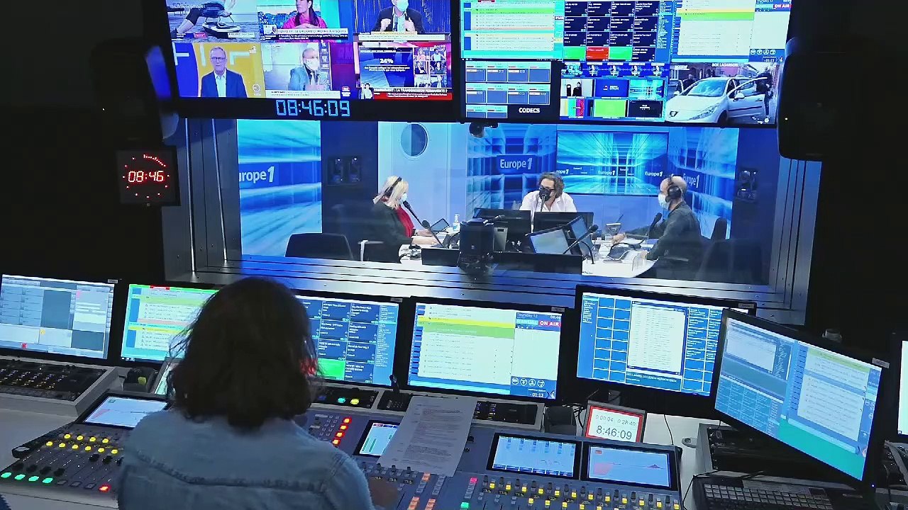 Emmanuel Macron : "Profitez du confinement après vous bosserez 137 heures par semaine" (Canteloup)