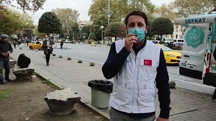 Vuslat Derneği 'Şefkat Çorbası' projesi ile halka ücretsiz çorba dağıtımı gerçekleştiriyor