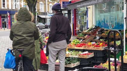 Несвяточный рассказ: мелкие магазины в Англии пытаются выжить