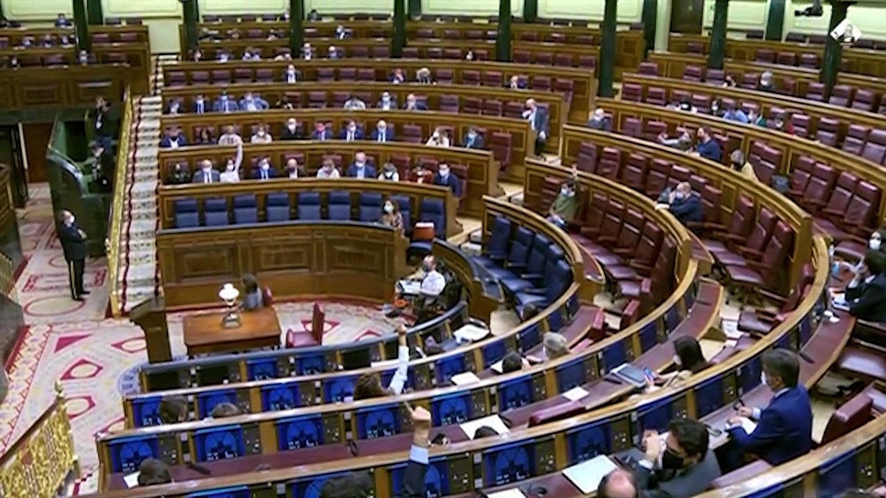 Los Presupuestos de PSOE y Podemos superan su primer examen