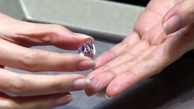 Ginevra, asta record da Sotheby's: Le Spectre de la Rose venduto per 26,6 milioni di dollari