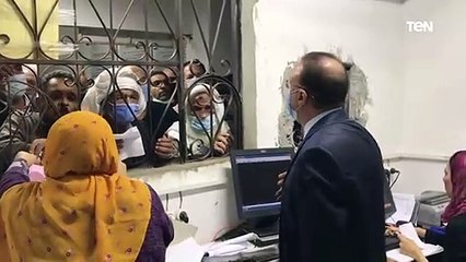 جولة مفاجئة لمحافظ الإسكندرية داخل مكتب تأمينات الدخيلة لرصد الشكاوى ومستوي الخدمات