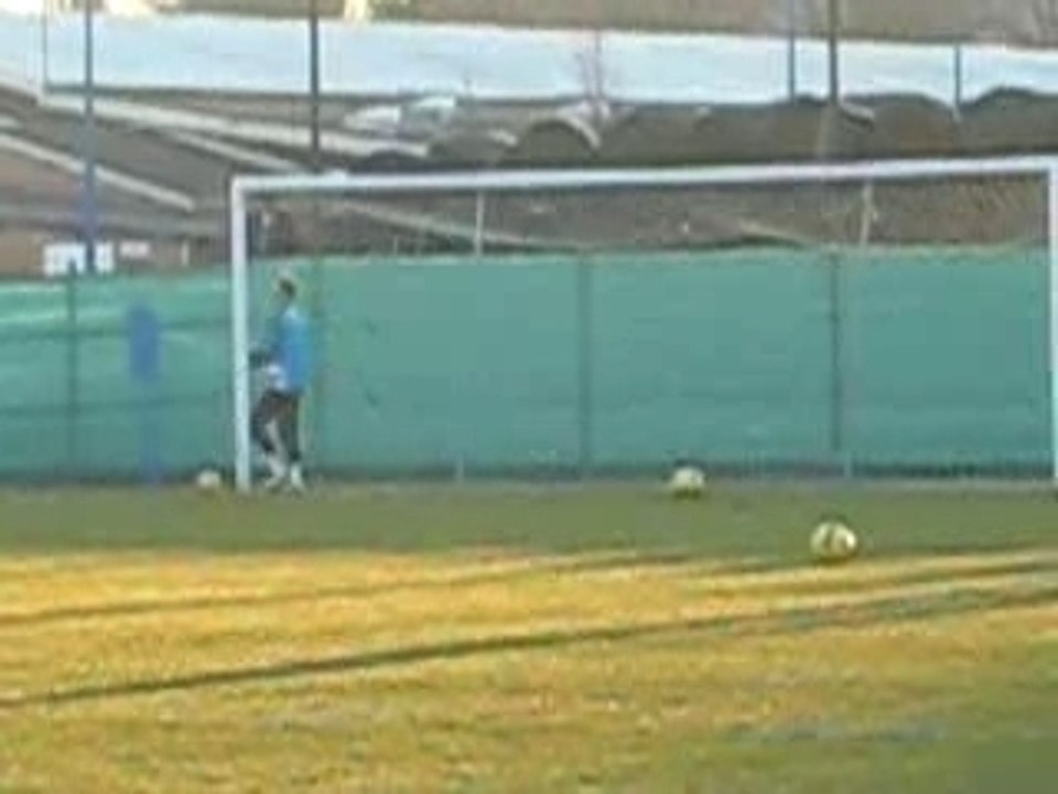 Lens : Arnaud Brocard réalise deux superbes arrêts !