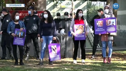 Şiddet Kurbanı Kadınlar Hikayeleriyle Anıldı