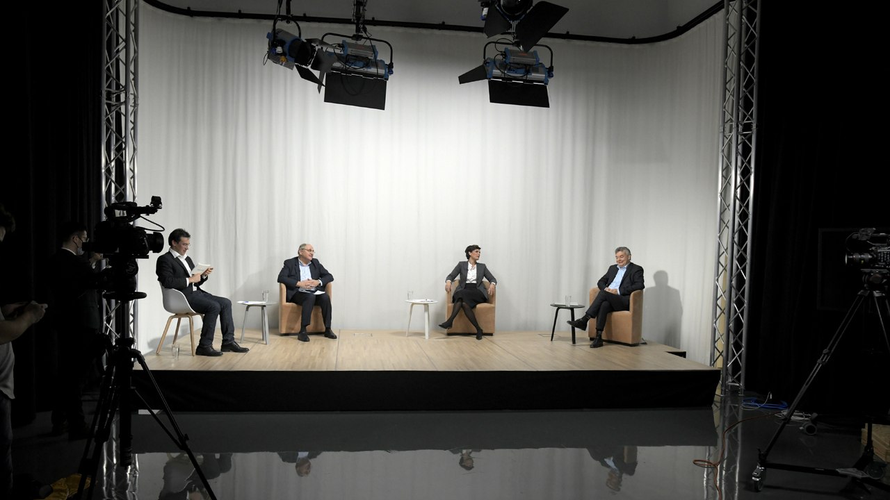 DER STANDARD mitreden: Milliardenhilfen im Lockdown