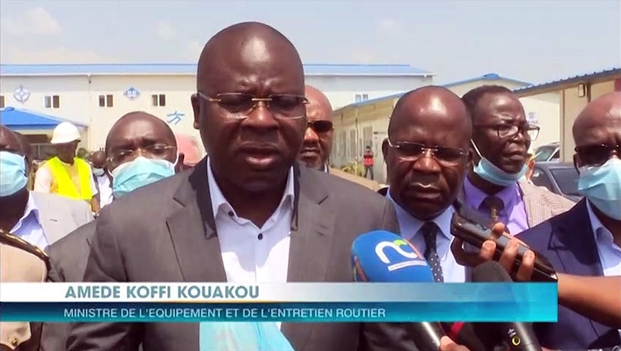 Le Ministre  Amedé Kouakou visite trois chantiers