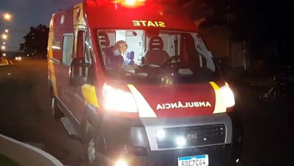 Mulher é socorrida ao cair de moto no Bairro Universitário