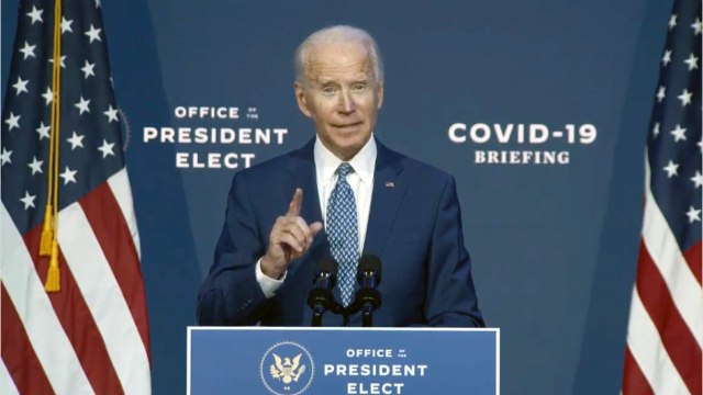 Elizabeth Warren Calls On Biden To Cancel Student Debt