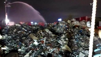 서울 개화동 고물상에서 불...인명피해 없어 / YTN