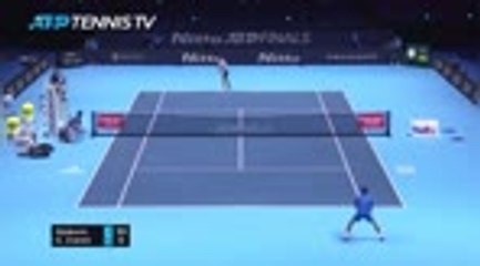 Masters - Djokovic domine Zverev et file en demi-finale