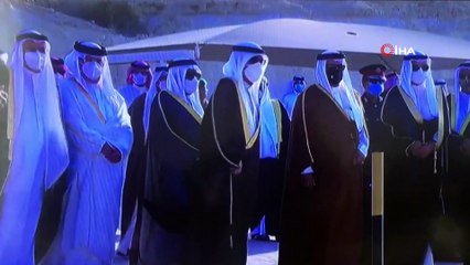 - Bahreyn Başbakanı el-Halife toprağa verildi