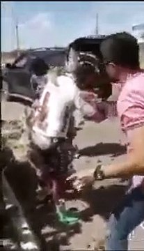 ماحدث مع راكب دراجة وٌصف إنه ملخص 2020: شاهد الفيديو لمعرفة السبب