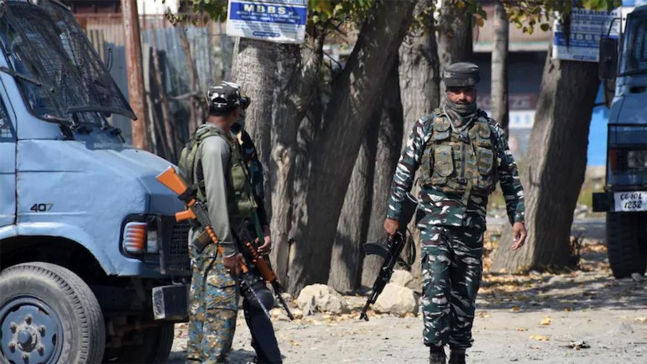 J-K: Eight Pakistan soldiers killed by Indian army