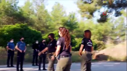 Kadın polisler poligonda erkeklere taş çıkarttı