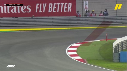 خروج السائقين مستمر عن مسار الحلبة.. هذه المرة بيريز