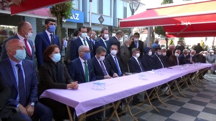 Eller Semaya Depremzedeler İçin Kalktı