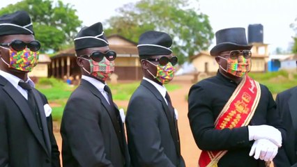 Quand les Africains font la promo de leurs masques avec le Coffin Meme
