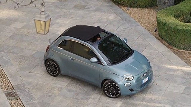 La Fiat 500 cabriolet adopte une motorisation électrique