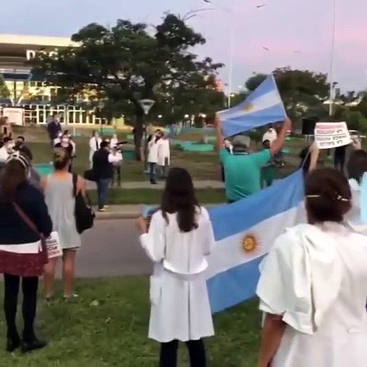 Carim Peche pidió aumento salarial para empleados públicos y jubilados.