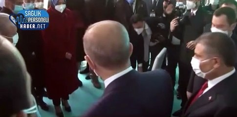 Cumhurbaşkanı Erdoğan, sağlık çalışanları ile sohbet etti