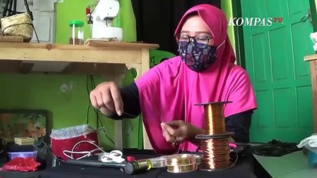 Pernah Bangkrut, Wanita Ini Sekarang Untung Puluhan Juta dengan Bisnis Aksesoris