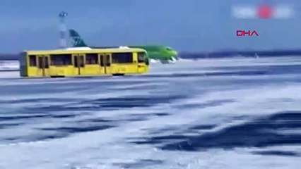 İnişte kontrolden çıktı! Dev uçak bu hale geldi