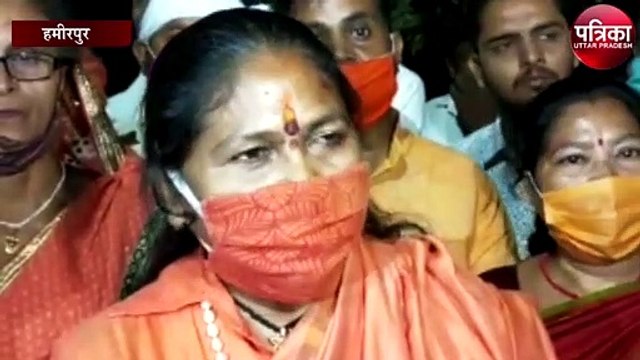 केंद्रीय मंत्री साध्वी निरंजन ज्योति ने दीपोत्सव कार्यक्रम में 2100 दीप किये प्रज्वलित