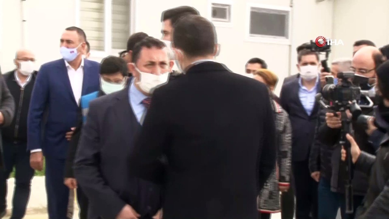 Bakan Karaismailoğlu, Halkalı İstanbul Metro hattı şantiyesinde incelemelerde bulundu