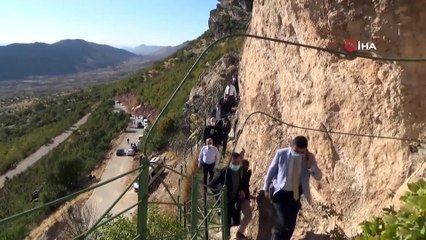 Vali Karaloğlu, dünyada 34 ülkede Ashab-Kehf makamı olan Lice'deki makamını ziyaret etti