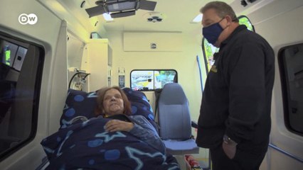 Ölmek üzere olanların son dileklerini gerçekleştiriyor