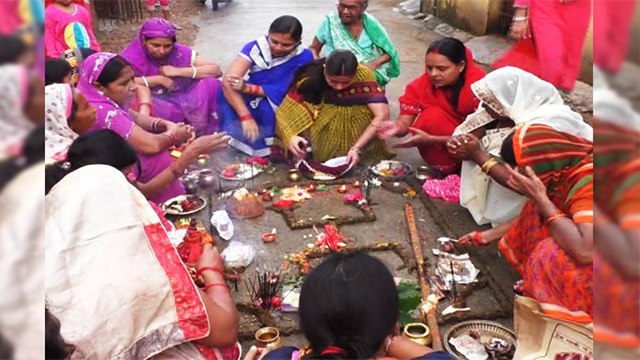 Govardhan Puja 2020: गोवर्धन पूजा मंत्र | गोवर्धन परिक्रमा मंत्र | गोवर्धन मंत्र | Boldsky