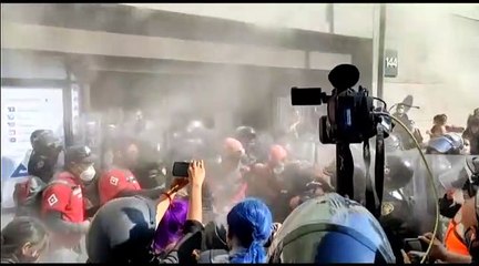 Femicide protesters attack Mexico attorney general's office