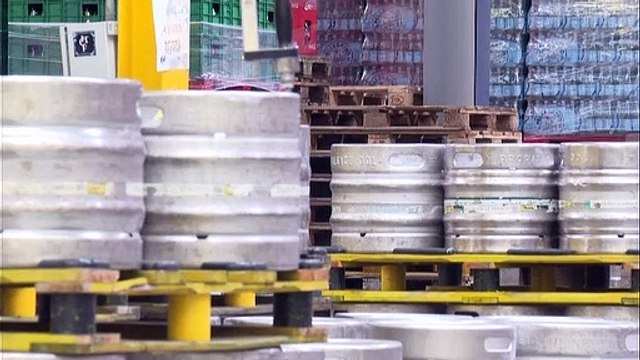 France's economic woes worsen as Christmas approaches