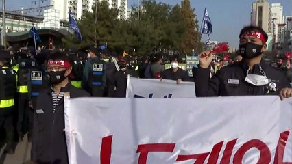 신규환자 73일 만에 200명 넘어...문 대통령 "아슬아슬한 상황" / YTN