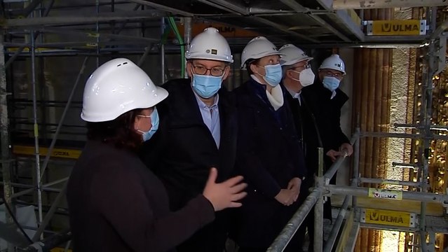 Feijóo visita la catedral de Santiago en fase de restauración