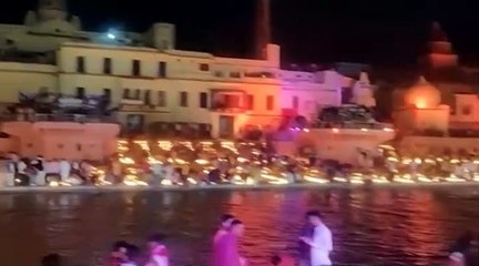 Diwali: India's festive mood raises fears of surge of coronavirus