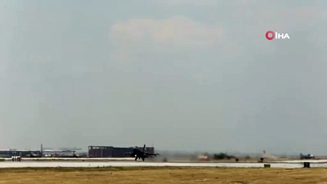 MSB: 'Irak kuzeyindeki Zap bölgesinde keşif ve gözetleme vasıtalarıyla tespit edilen ve eylem hazırlığında olduğu belirlenen 2 PKK'lı terörist, düzenlenen hava harekâtıyla etkisiz hale getirildi.'