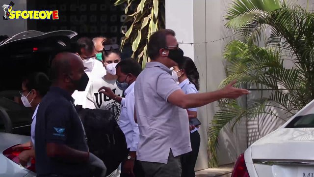 Kareena Kapoor-Taimur Fly Off To Join Saif Ali Khan In Dalhousie For Diwali Celebrations