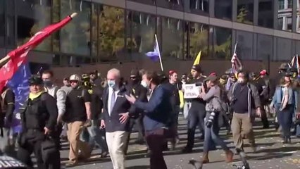 Miles de 'trumpistas' toman Washington para denunciar sin pruebas el "robo" electoral