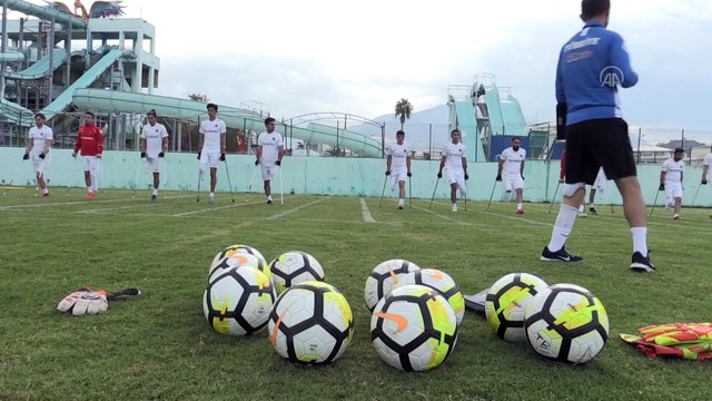 Gazi Savaş Kaya'nın mücadelesi ampute futbolla devam ediyor - ANTALYA