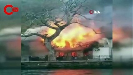 Üsküdar'da tarihi camide yangın