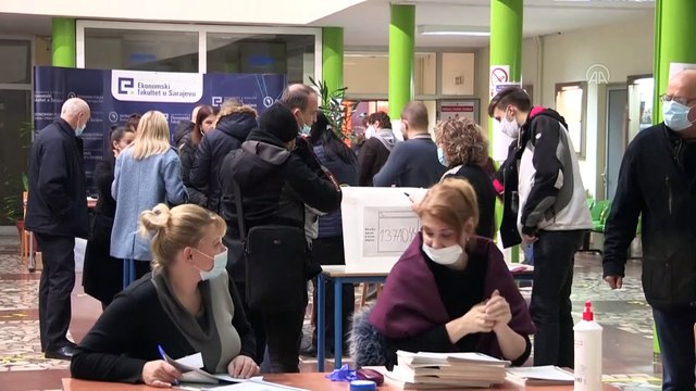 Bosna Hersek halkı yerel seçimler için sandık başında - SARAYBOSNA