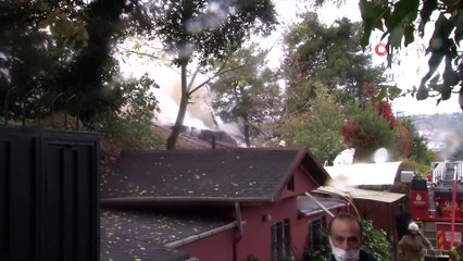 Tarihi Vaniköy Camii'nde yangın