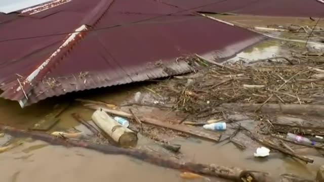 Una tormenta tropical deja en Colombia inundaciones y corrimientos de tierras