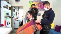 Belediye çalışanı 2 yıldır uzattığı saçlarını kanser hastaları için bağışladı - MERSİN