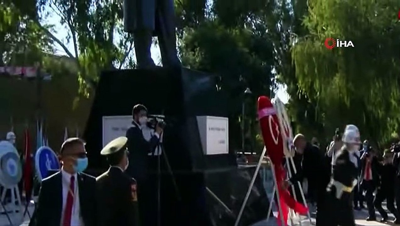 - Cumhurbaşkanı Erdoğan KKTC'de Atatürk Anıtı'na çelenk bıraktı