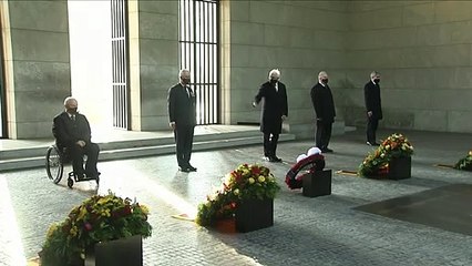 Prinz Charles bei Gedenken zu Volkstrauertag in Berlin
